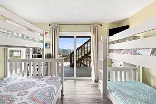 922 Broadway St, Surf City, NC 28445 - Photo 37