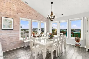 922 Broadway St, Surf City, NC 28445 - Photo 19