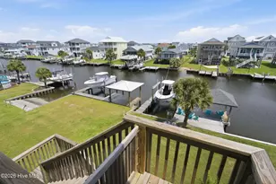 922 Broadway St, Surf City, NC 28445 - Photo 25