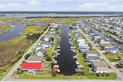 922 Broadway Street, Surf City, NC 28445 - Photo 55