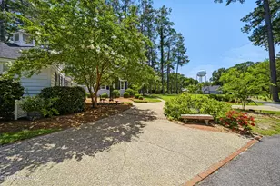 601 Sterlingworth St, Windsor, NC 27983 - Photo 3