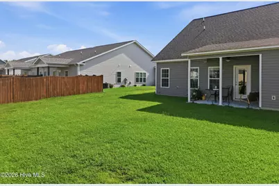 2120 Remington Court #B, Greenville, NC 27834 - Photo 9