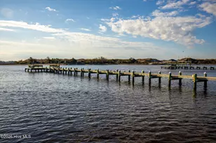 650 Cedar Point Blvd, Cedar Point, NC 28584 - Photo 21