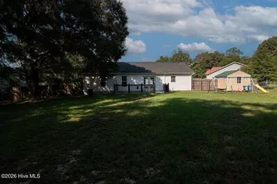 210 Choke Cherry S, Richlands, NC 28574 - Photo 7