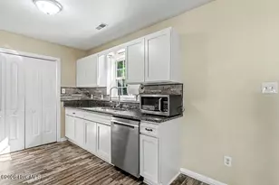 210 Chokecherry S, Richlands, NC 28574 - Photo 17