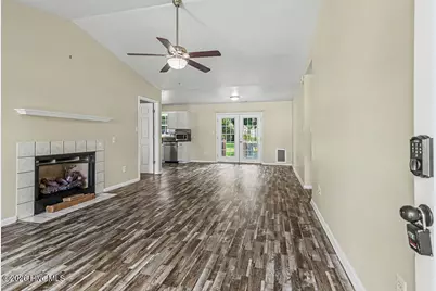 210 Choke Cherry S, Richlands, NC 28574 - Photo 9