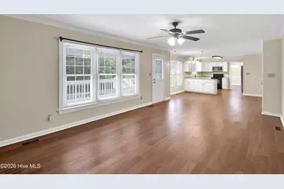 501 Wythe Grove, Jacksonville, NC 28546 - Photo 15