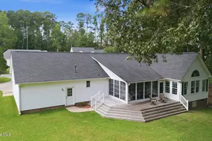 101 Pamlico Pl, Chocowinity, NC 27817 - Photo 9