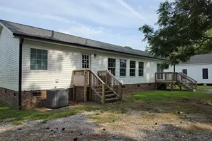 104 S Washington St, Pikeville, NC 27863 - Photo 5