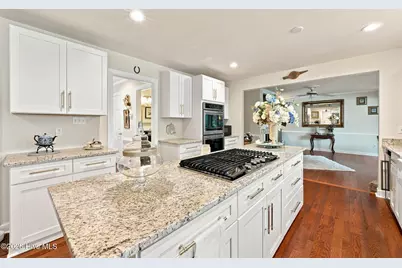 8002 Club House Drive, New Bern, NC 28562 - Photo 13