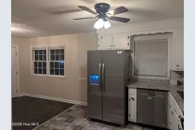 1020 Riverside Circle, Spring Lake, NC 28390 - Photo 7