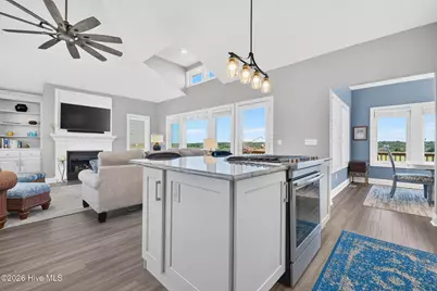 652 Ocean Boulevard W, Holden Beach, NC 28462 - Photo 13