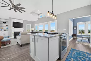 652 Ocean Blvd W, Holden Beach, NC 28462 - Photo 13