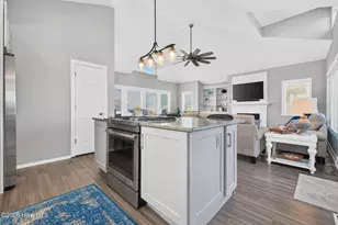 652 Ocean Blvd W, Holden Beach, NC 28462 - Photo 17