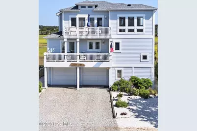 652 Ocean Boulevard W, Holden Beach, NC 28462 - Photo 1