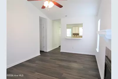 300 Meadowbrook Lane, Jacksonville, NC 28546 - Photo 7