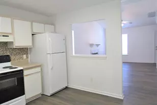 300 Meadowbrook Ln, Jacksonville, NC 28546 - Photo 3