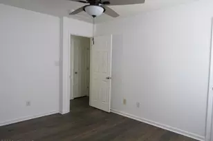 300 Meadowbrook Ln, Jacksonville, NC 28546 - Photo 11