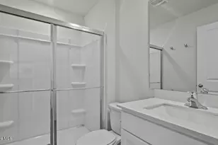129 Claude St, La Grange, NC 28551 - Photo 15