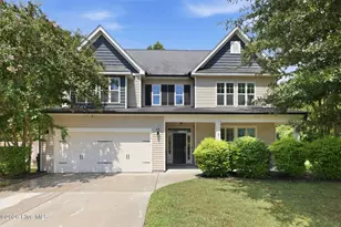 215 Spoonbill Ct, Swansboro, NC 28584 - Photo 1