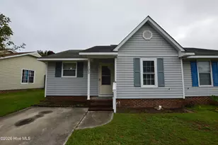 105 Creekview Dr, Jacksonville, NC 28540 - Photo 1