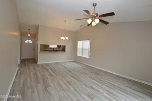 105 Creekview Dr, Jacksonville, NC 28540 - Photo 3