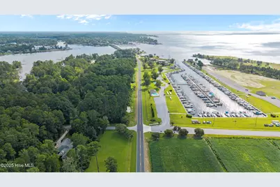 690 Oriental Road, Oriental, NC 28571 - Photo 15