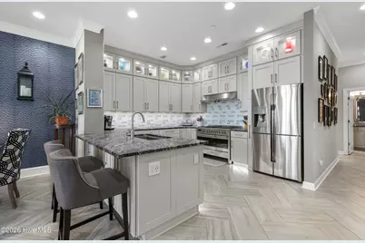 124 Walnut Street #Apt 607, Wilmington, NC 28401 - Photo 9
