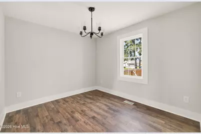 305 E Harnett Street, Benson, NC 27504 - Photo 13