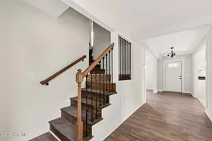 305 E Harnett St, Benson, NC 27504 - Photo 3