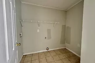 605 Entwistle St, Hamlet, NC 28345 - Photo 11