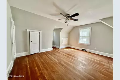 605 Entwistle Street, Hamlet, NC 28345 - Photo 7