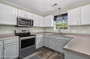 202 Halibut Ct, Maysville, NC 28555 - Photo 13