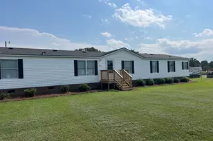 945 Katherines Pl, Greenville, NC 27834 - Photo 1