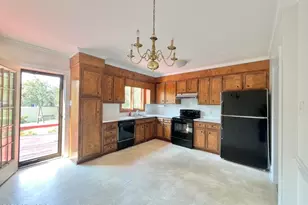 2203 Acorn Cir, Kinston, NC 28504 - Photo 7