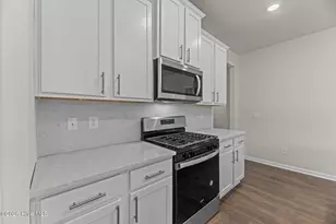 7019 Bayberry Park Dr, New Bern, NC 28562 - Photo 11