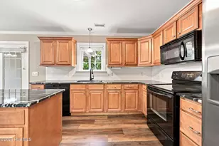 205 S Pointe Dr, Winterville, NC 28590 - Photo 13