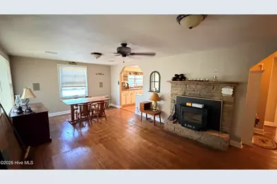 107 Cherokee Avenue, Andrews, NC 28901 - Photo 5