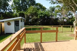 119 Earl Ave, Beaufort, NC 28516 - Photo 11
