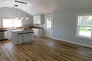 119 Earl Ave, Beaufort, NC 28516 - Photo 3