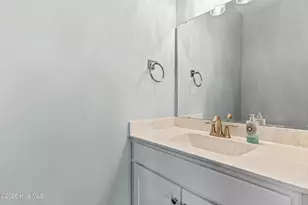 323 Wilson St, Wilmington, NC 28401 - Photo 9
