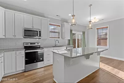 323 Wilson Street, Wilmington, NC 28401 - Photo 7