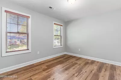 323 Wilson Street, Wilmington, NC 28401 - Photo 15