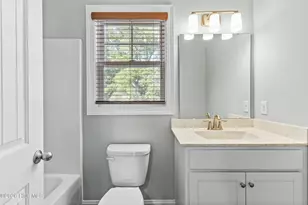 323 Wilson St, Wilmington, NC 28401 - Photo 17
