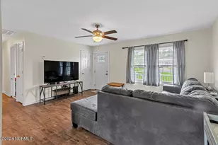 203 Noble Ct, Jacksonville, NC 28546 - Photo 5