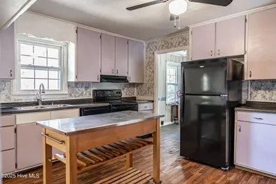 806 Currie Street, Carthage, NC 28327 - Photo 17