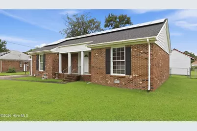 116 Carolina Pines Boulevard, New Bern, NC 28560 - Photo 1