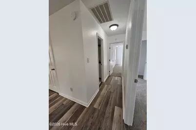 404 Chaps Court, Jacksonville, NC 28546 - Photo 9