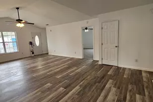 404 Chaps Ct, Jacksonville, NC 28546 - Photo 3