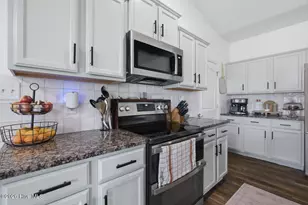 105 Mingo Dr, Richlands, NC 28574 - Photo 17